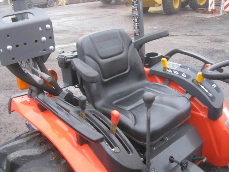 Agriculture  2019 Kubota B3350 Tractor - We Finance All Types of Credit! Photo